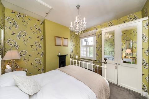 3 bedroom end of terrace house for sale, Victoria Way, Charlton
