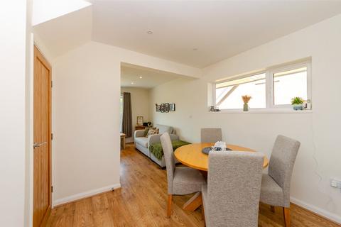 4 bedroom bungalow for sale, Birkdale Avenue, Colwyn Bay, Conwy, LL29