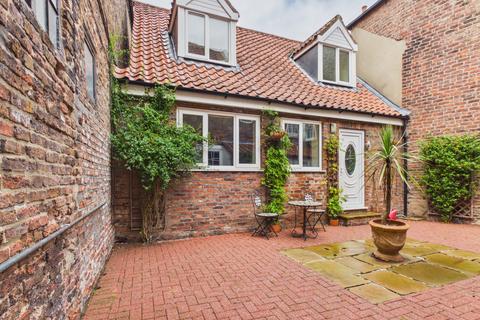 1 bedroom cottage for sale, Newbegin, Beverley, HU17 8EG
