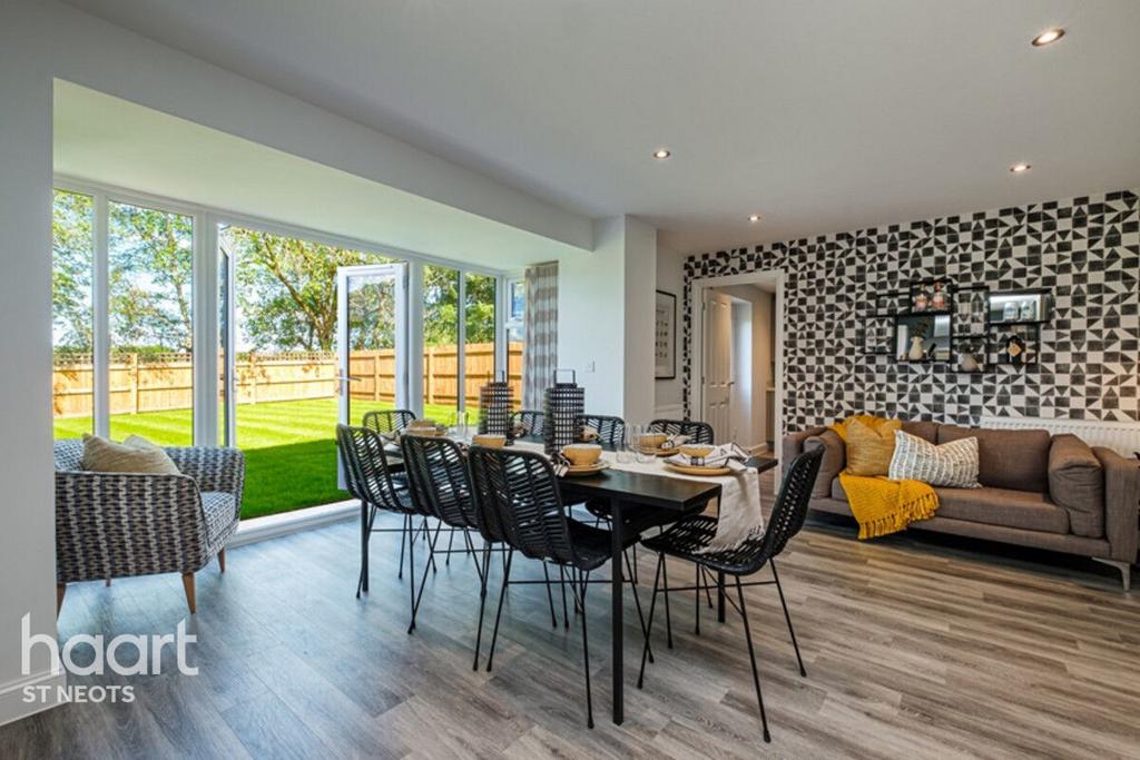 House in St.Neots - View 2