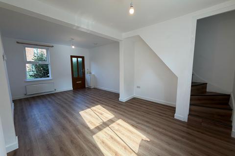 2 bedroom end of terrace house to rent, Wisbech Road, Kings lynn