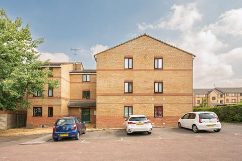 Draycott Close, Cricklewood, London, NW2