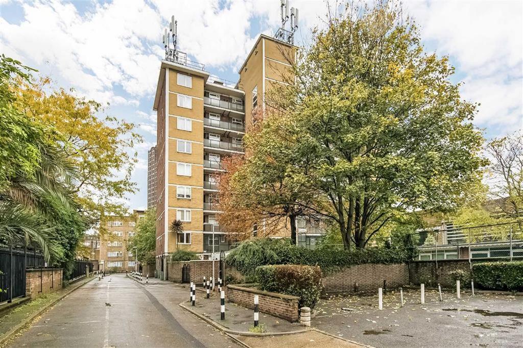 Apartment in London - View 2