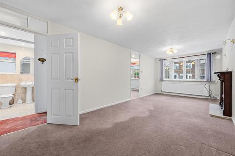 3 bedroom detached bungalow for sale, Park Avenue, Matlock DE4