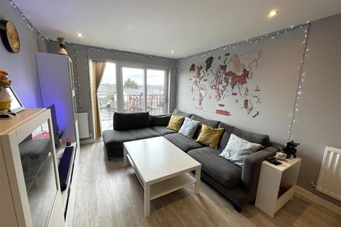 2 bedroom apartment for sale, Talbot Road, Stretford, Manchester, M32