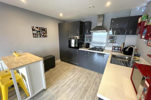 2 bedroom apartment for sale, Talbot Road, Stretford, Manchester, M32