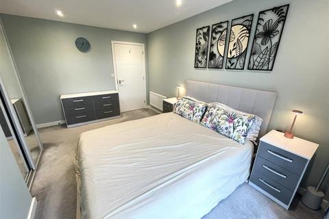 2 bedroom apartment for sale, Talbot Road, Stretford, Manchester, M32