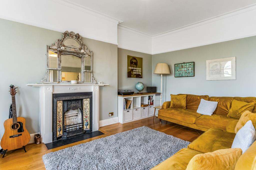 Apartment in Hove - View 4