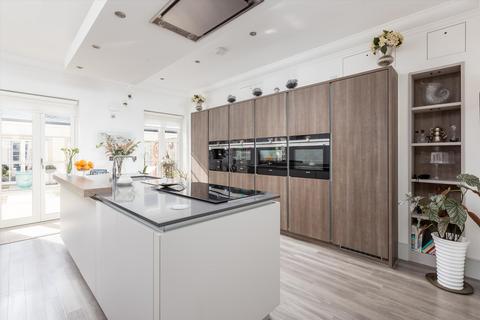 5 bedroom townhouse for sale, Orchard Row, Abbey Park Avenue, St. Andrews, KY16
