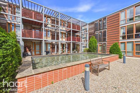 2 bedroom apartment for sale, Meadowcroft, Cambridge