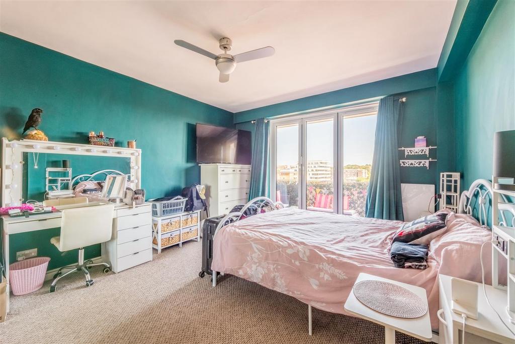 Apartment in Hove - View 5
