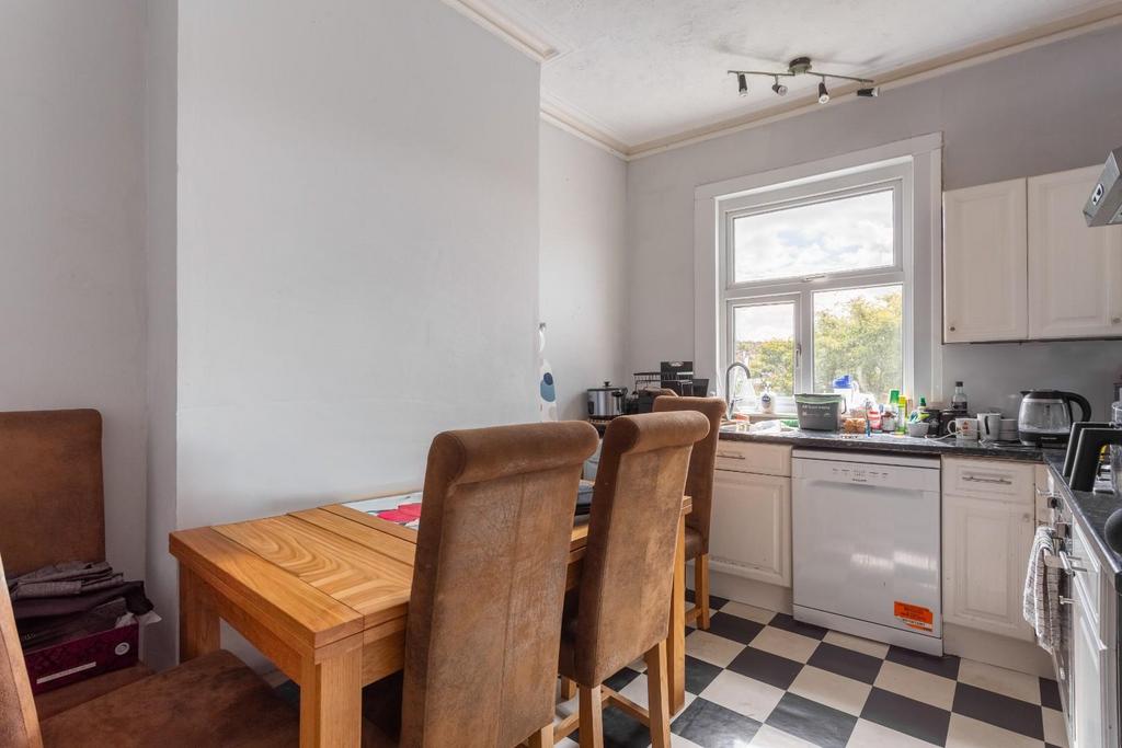 Apartment in Brighton - View 4