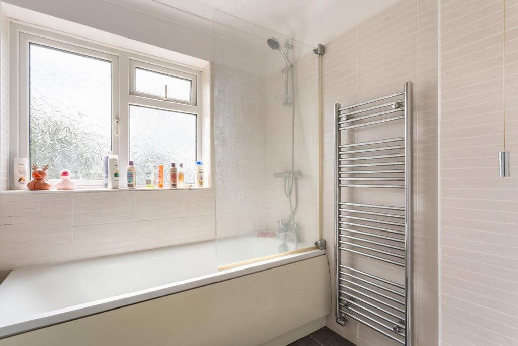 Apartment in Brighton - More