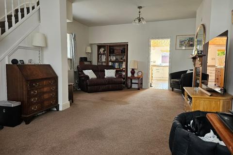 2 bedroom end of terrace house for sale, Railway Terrace, Dinas Powys