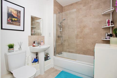 1 bedroom apartment for sale, Lyon Road, Harrow