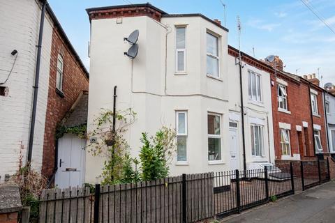 2 bedroom flat for sale, College Street, Wellingborough, NN8