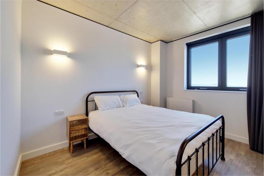 Apartment in Wembley - View 4