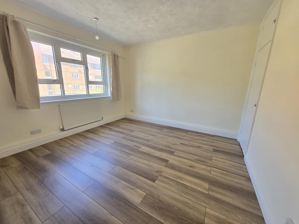 Apartment in Brighton - View 5