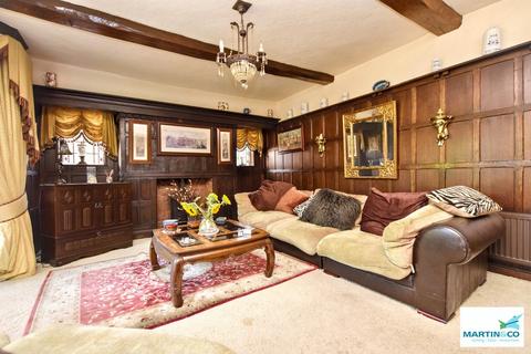 6 bedroom detached house for sale, Elm Tree Drive, Burbage