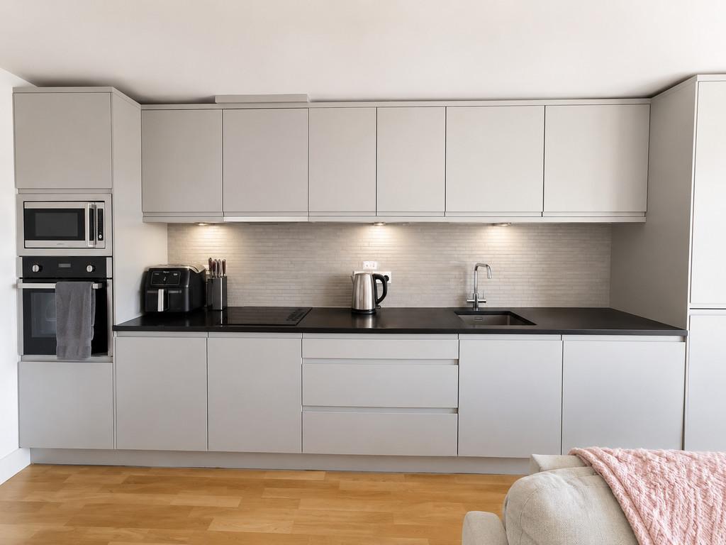 Apartment in Cambridge - View 3