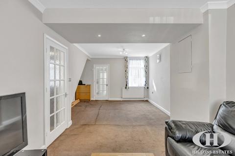 3 bedroom terraced house for sale, Queens Road, Southall