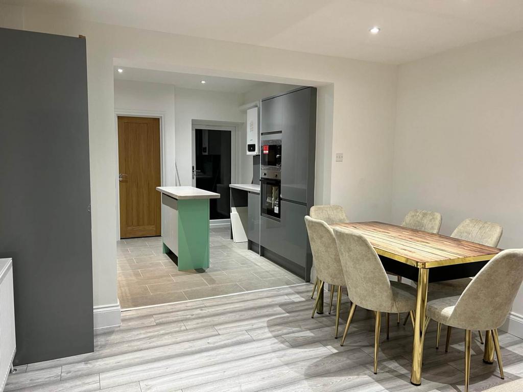 House in Reading - View 4