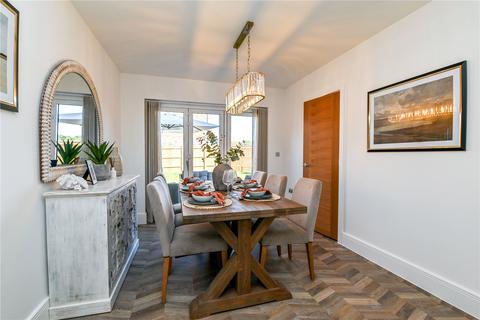 4 bedroom detached house for sale, Danes Park, New Milton, Hampshire, BH25