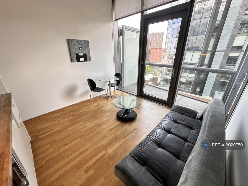 Apartment in Salford - View 3