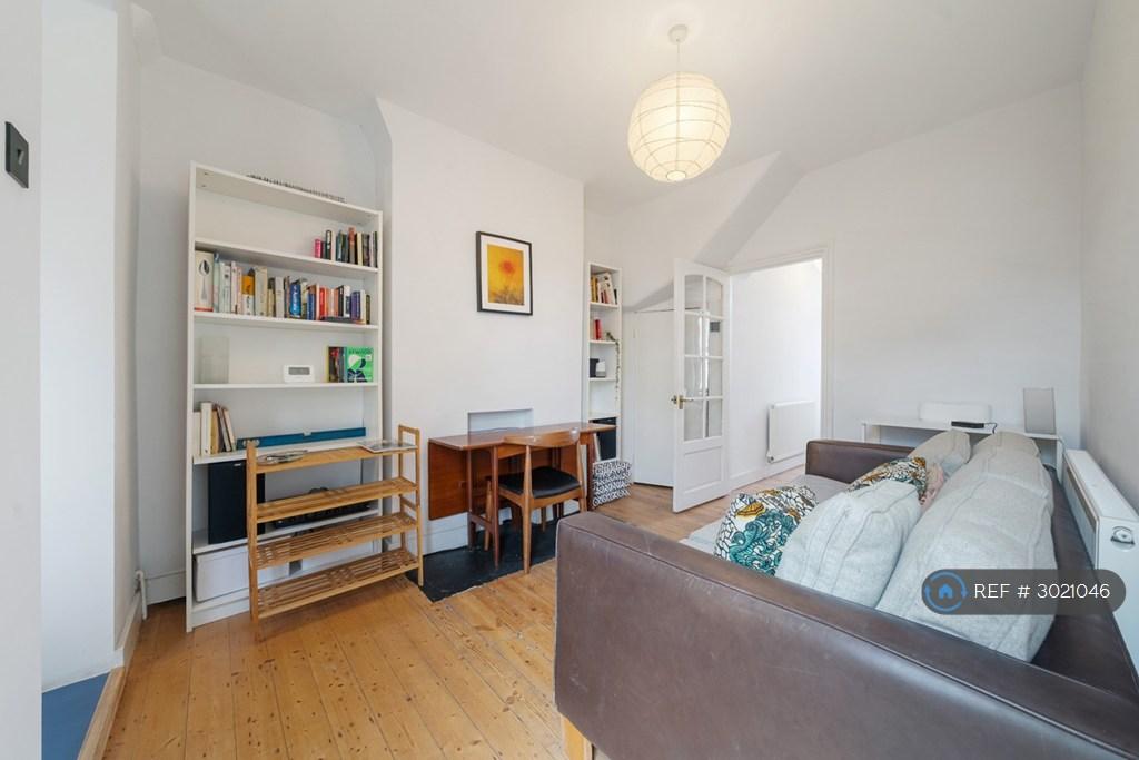 Apartment in London - More