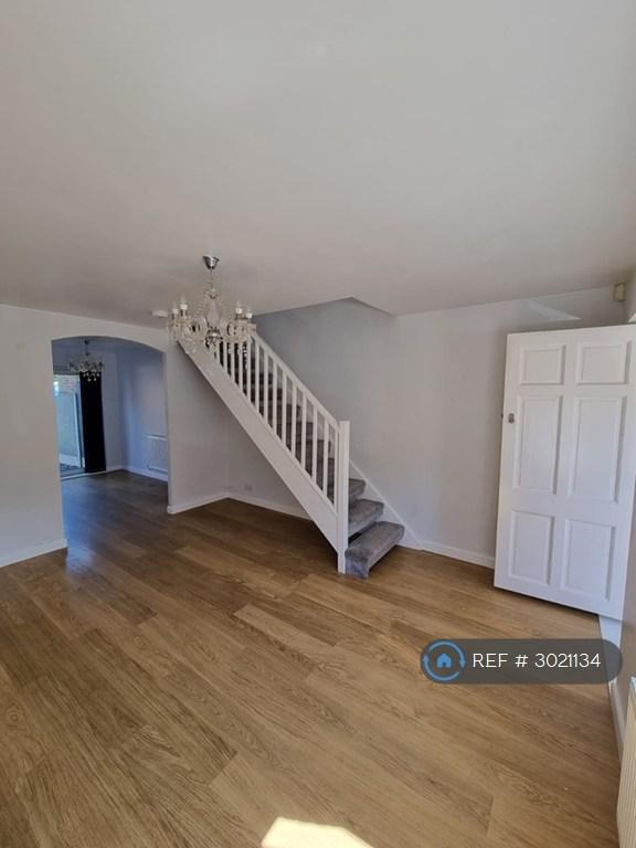 House in Arnold, Nottingham - View 3