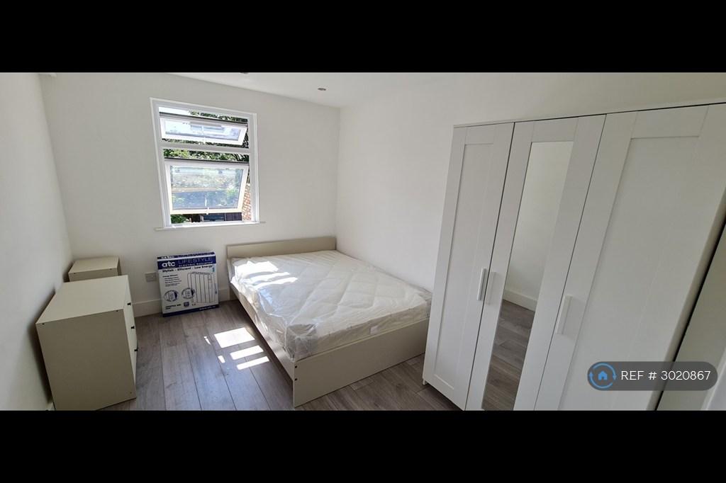 Apartment in London - View 2