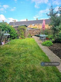 3 bedroom terraced house to rent, Purland Road, Norwich, NR7