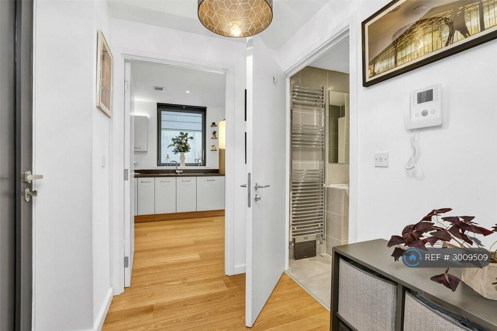 Apartment in London - View 5
