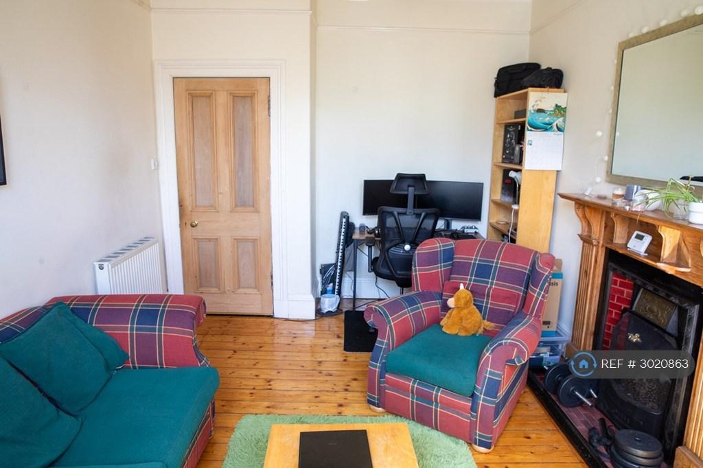 Apartment in Edinburgh - View 5