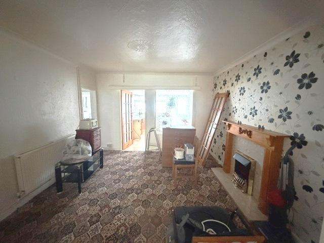 House in Tonypandy, Cwm Clydach - View 5