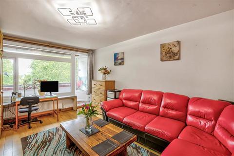 1 bedroom flat for sale, Tunworth Crescent, London SW15