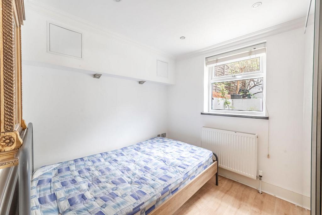 Apartment in London - View 4