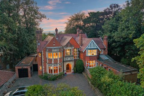 7 bedroom detached house for sale, Mount Park Road, Harrow, HA1