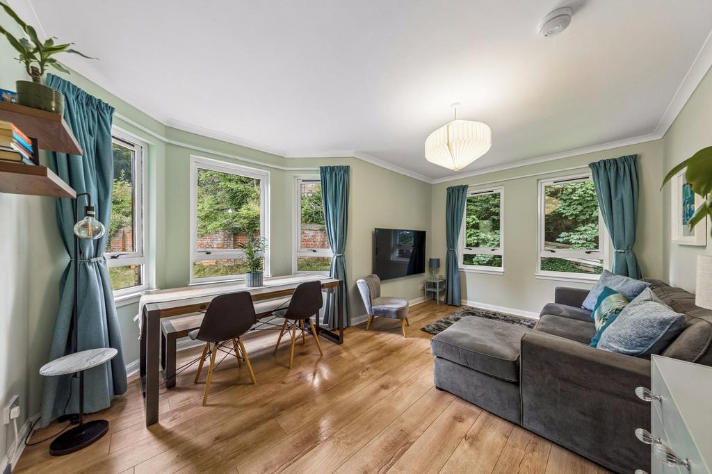Apartment in Glasgow - View 2
