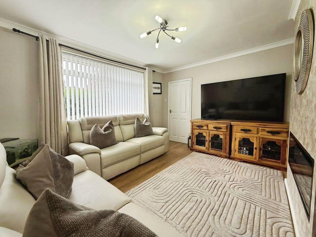 House in Newcastle Upon Tyne - View 2