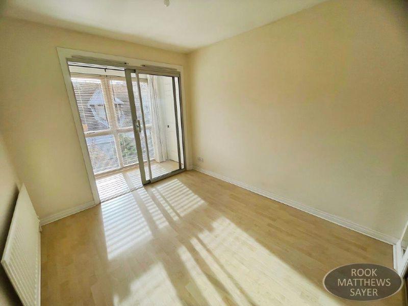 Apartment in Newcastle Upon Tyne - View 5