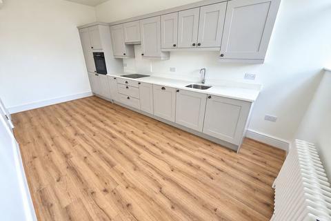 3 bedroom apartment to rent, Little Aston Road, Walsall WS9