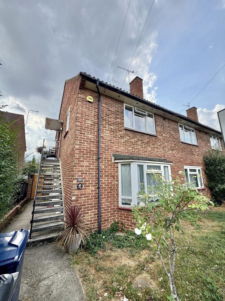 Apartment in Northolt - More