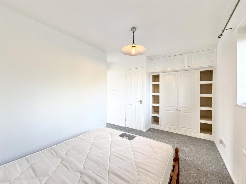 House in Salford - View 5