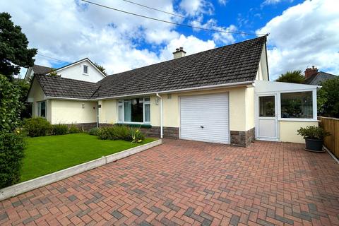 3 bedroom bungalow for sale, Maclins Close, South Molton, Devon, EX36