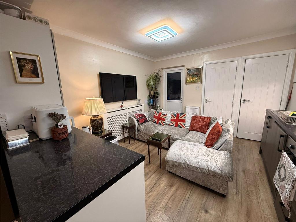 House in London - View 2