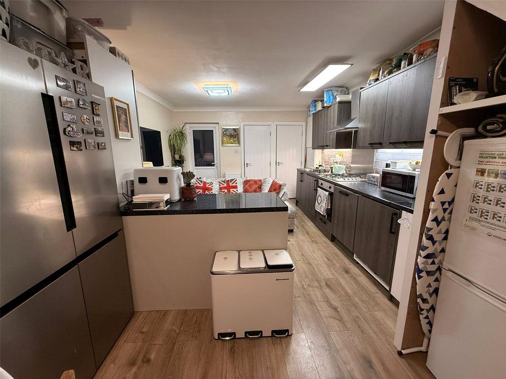 House in London - View 3