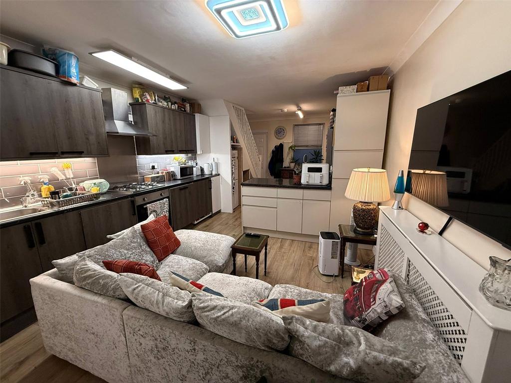 House in London - View 5