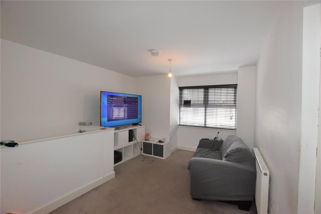 Apartment in Kenley - View 3