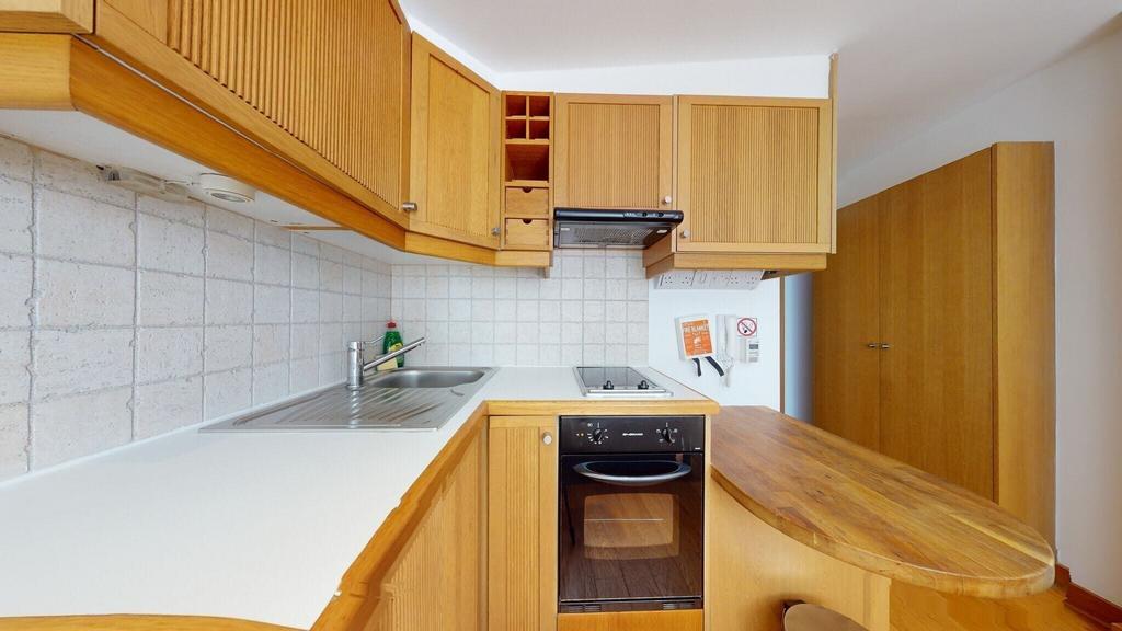Apartment in London - View 2